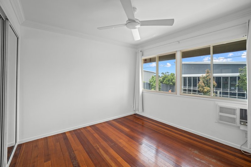Photo - 3/2 Clarence Road, Kedron QLD 4031 - Image 3