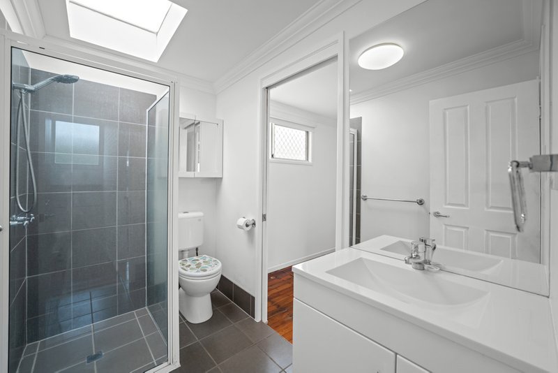 Photo - 3/2 Clarence Road, Kedron QLD 4031 - Image 5