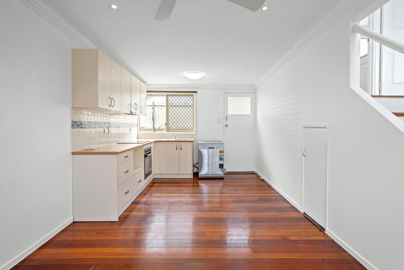 Photo - 3/2 Clarence Road, Kedron QLD 4031 - Image 8