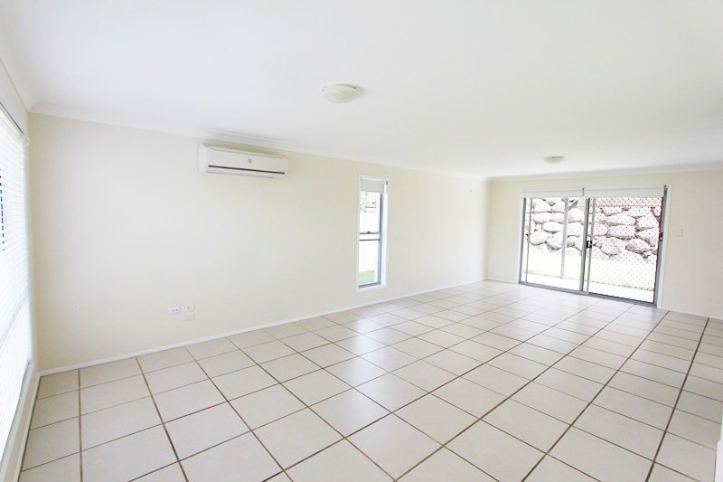 Photo - 32 Clear River Boulevard, Ashmore QLD 4214 - Image 8