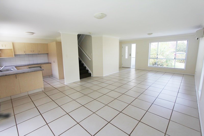Photo - 32 Clear River Boulevard, Ashmore QLD 4214 - Image 2