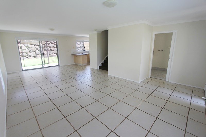 Photo - 32 Clear River Boulevard, Ashmore QLD 4214 - Image 3