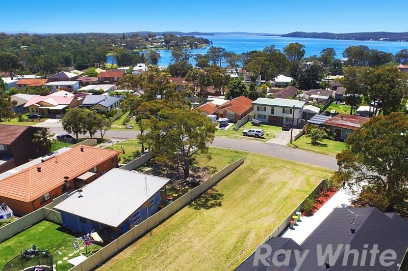 32 Collendina Road, Gwandalan NSW 2259