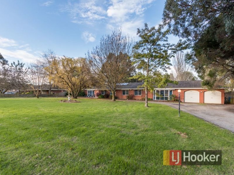 Photo - 32 Collison Road, Cranbourne East VIC 3977 - Image 12