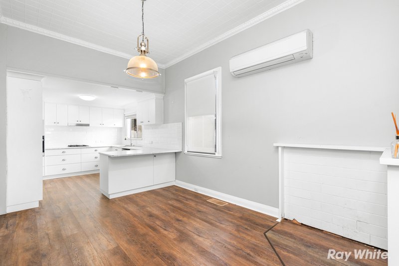 Photo - 32 Commins Street, Junee NSW 2663 - Image 8