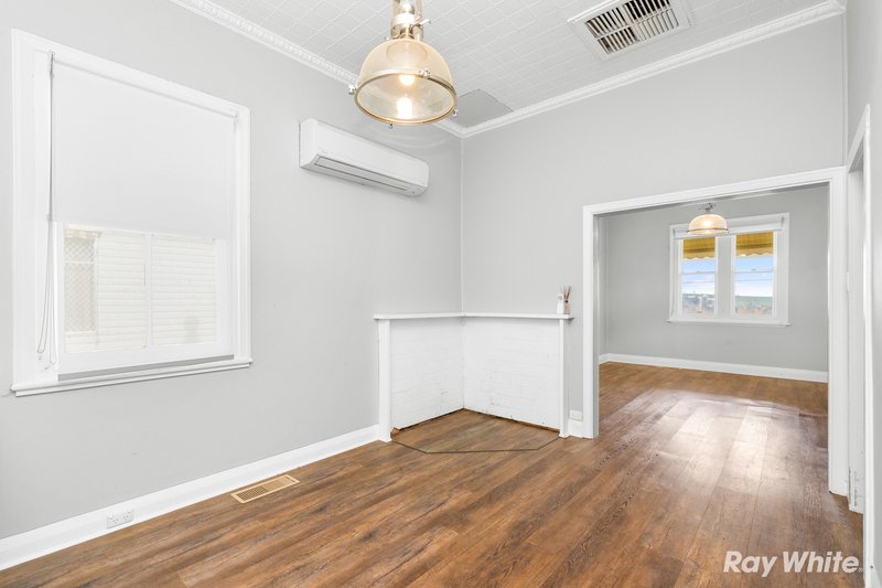 Photo - 32 Commins Street, Junee NSW 2663 - Image 9