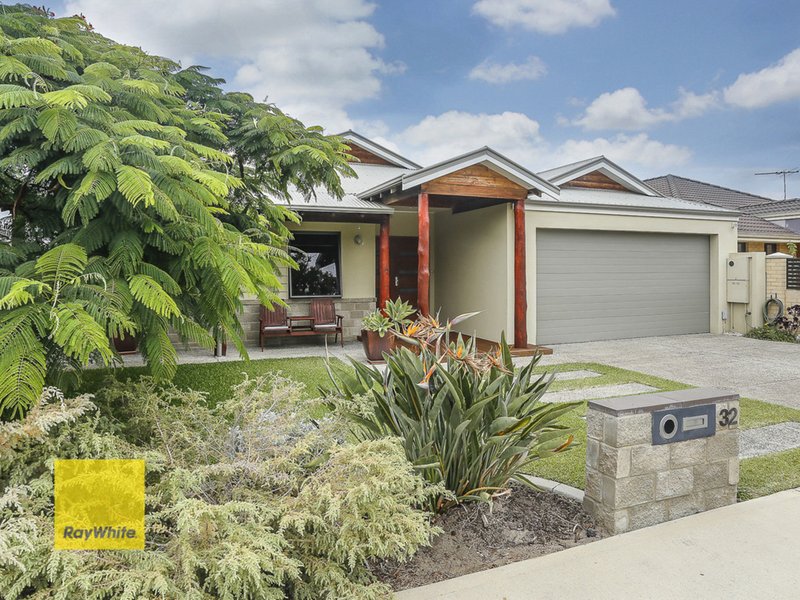 32 Conference Green, Madeley WA 6065