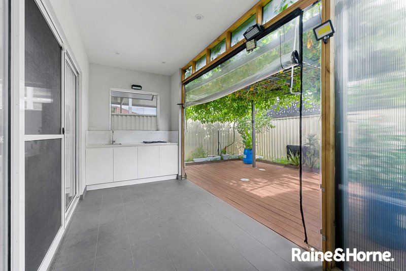 Photo - 32 Coolibar Street, Canley Heights NSW 2166 - Image 10