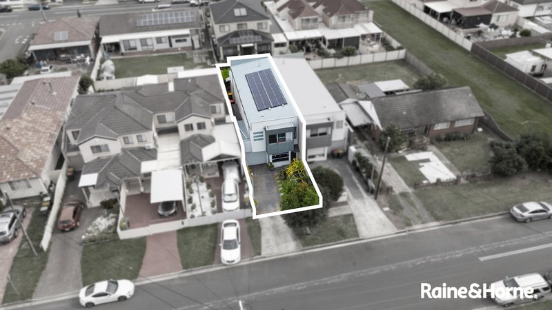 Photo - 32 Coolibar Street, Canley Heights NSW 2166 - Image 14