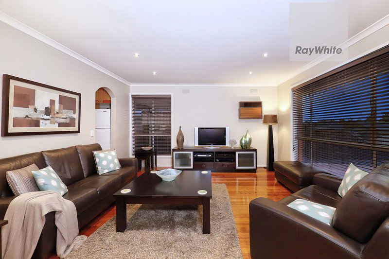 Photo - 32 Coonamar Street, Tullamarine VIC 3043 - Image 2