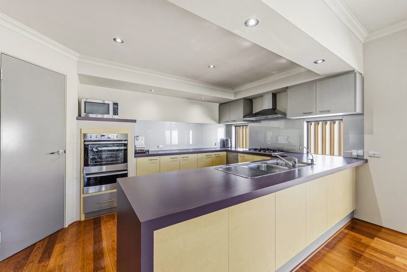 Photo - 32 Courtland Crescent, Redcliffe WA 6104 - Image 5