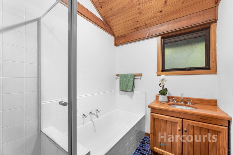 Photo - 32 Crestdale Road, Wantirna VIC 3152 - Image 7