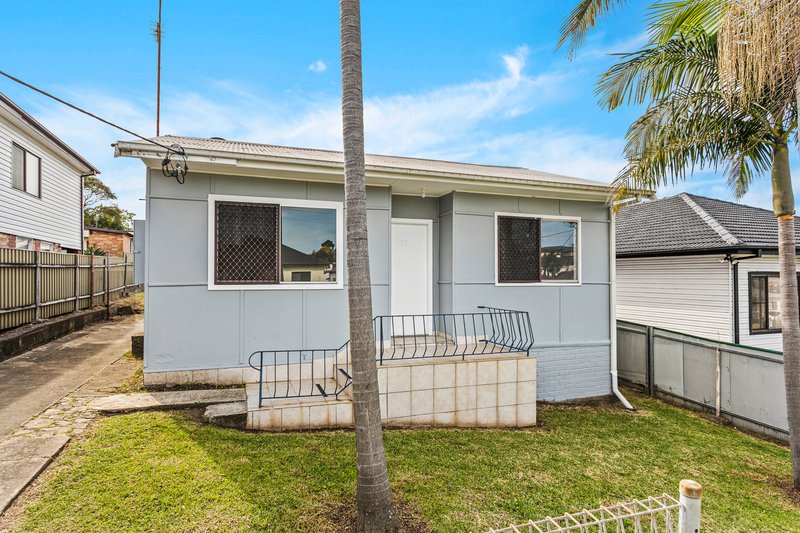 32 Cringila Street, Cringila NSW 2502