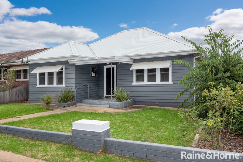 32 Croaker Street, Turvey Park NSW 2650