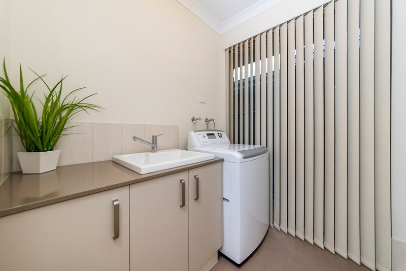 Photo - 32 Crompton Drive, St Clair SA 5011 - Image 16