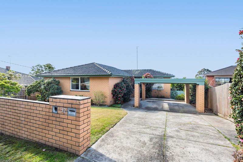 32 Crown Point Ridge, Chirnside Park VIC 3116