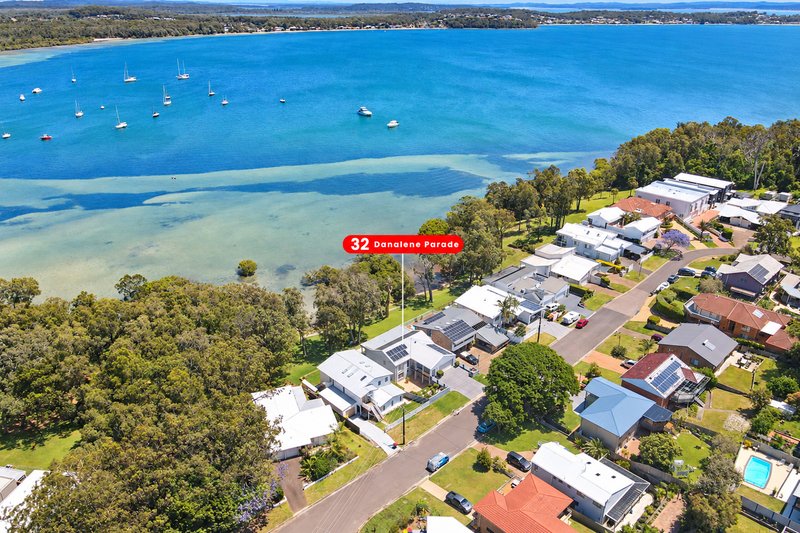 Photo - 32 Danalene Parade, Corlette NSW 2315 - Image 3