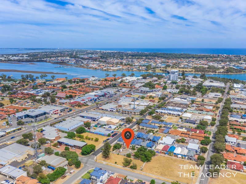 Photo - 32 Davey Street, Mandurah WA 6210 - Image 4