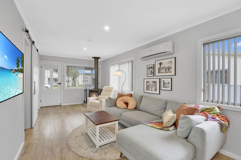 Photo - 32 Davis Avenue, Davistown NSW 2251 - Image 8