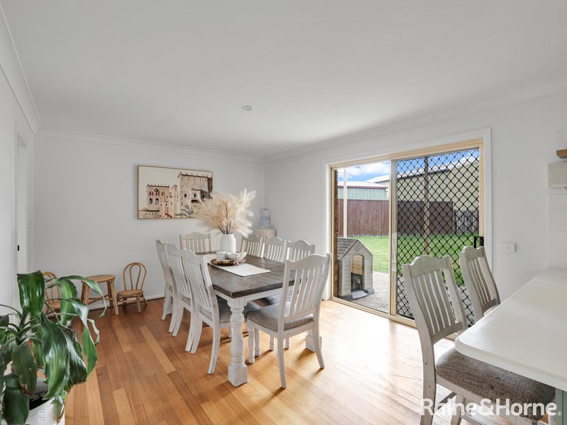 Photo - 32 Delaney Place, Eglinton NSW 2795 - Image 6