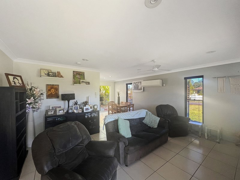 Photo - 32 Dellvene Cres , Rosewood QLD 4340 - Image 4