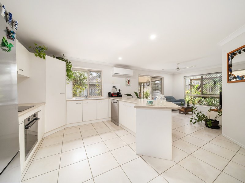 Photo - 32 Desmond Street, Narangba QLD 4504 - Image 2