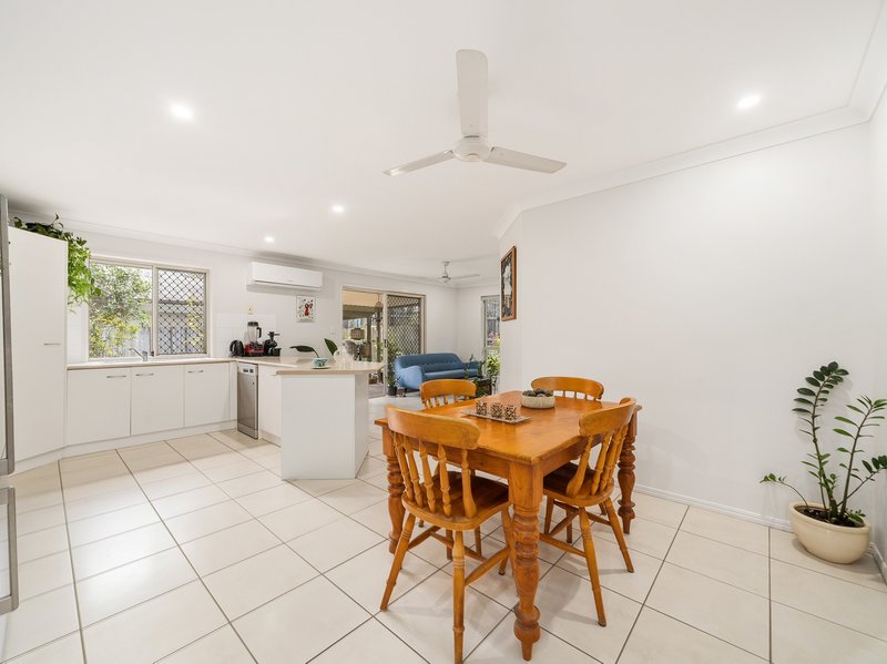 Photo - 32 Desmond Street, Narangba QLD 4504 - Image 3