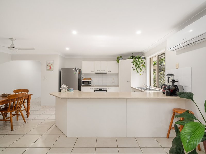 Photo - 32 Desmond Street, Narangba QLD 4504 - Image 5