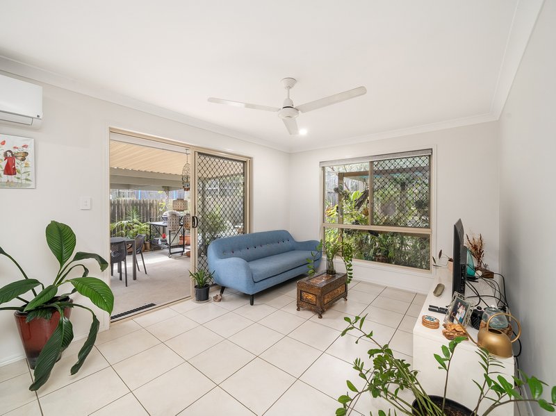 Photo - 32 Desmond Street, Narangba QLD 4504 - Image 12