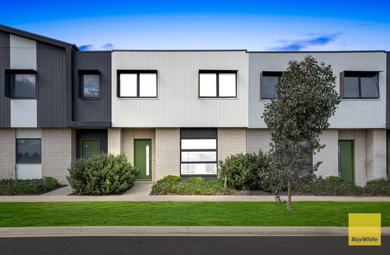 Photo - 32 Dexter Street, Deanside VIC 3336 - Image 1
