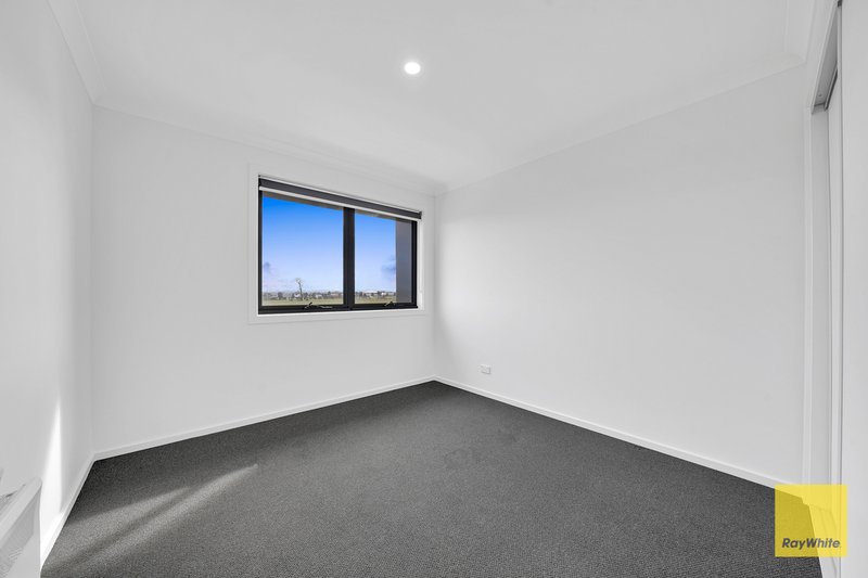 Photo - 32 Dexter Street, Deanside VIC 3336 - Image 10