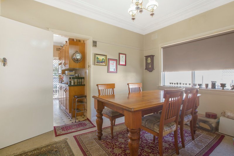 Photo - 32 Diane Street, Tamworth NSW 2340 - Image 4