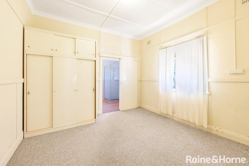 Photo - 32 Dowell Avenue, Tamworth NSW 2340 - Image 7