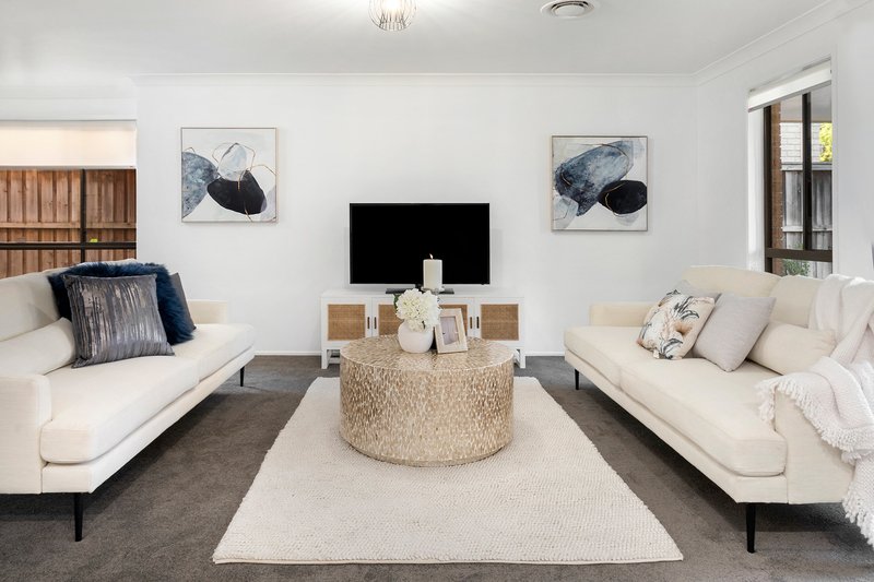 Photo - 32 Drummond Road, Beaumont Hills NSW 2155 - Image 5