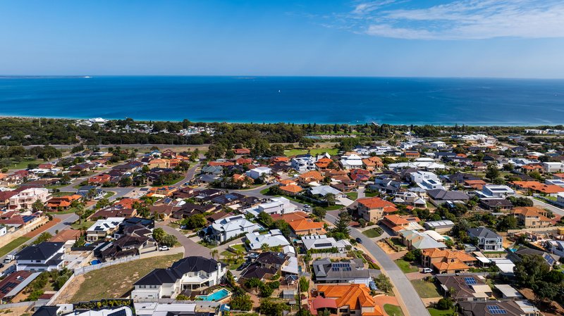 Photo - 32 Duchart Way, Coogee WA 6166 - Image 27