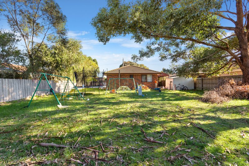 Photo - 32 Dunbarton Drive, Pakenham VIC 3810 - Image 5