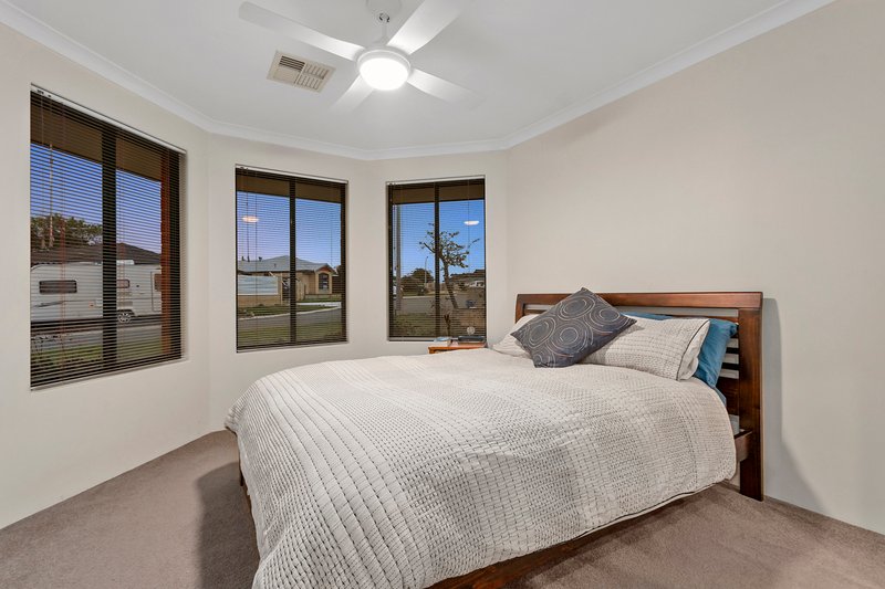 Photo - 32 Durrington Glade, Clarkson WA 6030 - Image 6