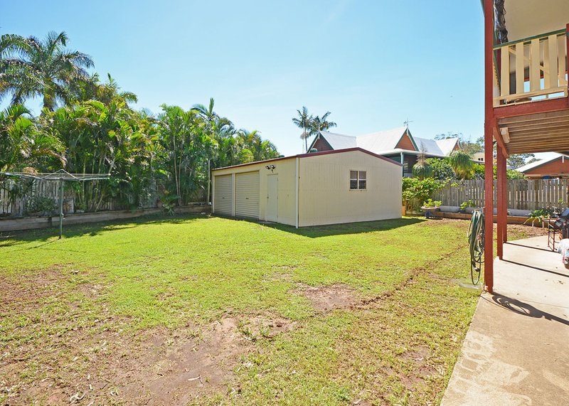 Photo - 32 Earls Court, Point Vernon QLD 4655 - Image 21