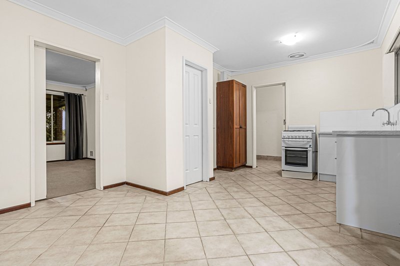 Photo - 32 Edeline Street, Spearwood WA 6163 - Image 16