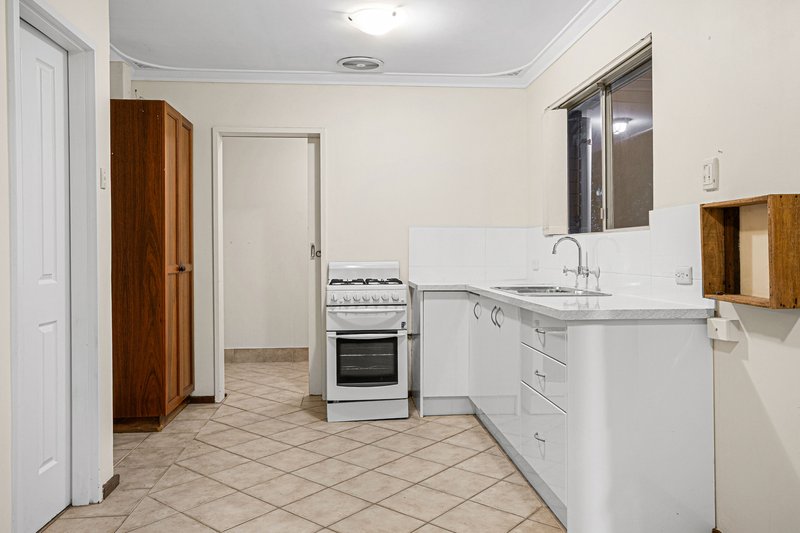Photo - 32 Edeline Street, Spearwood WA 6163 - Image 19
