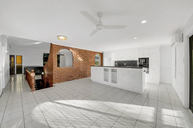 Photo - 32 Eden Street, Gladstone Central QLD 4680 - Image 7