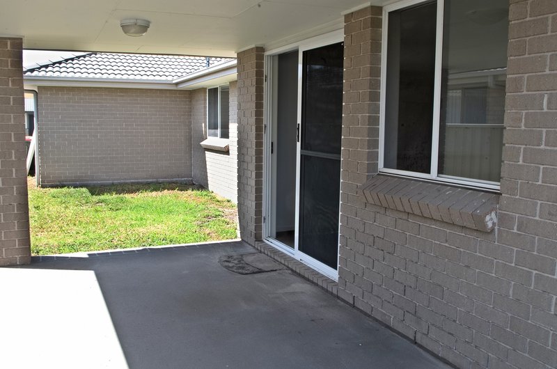 Photo - 32 Edward Windeyer Way, Raymond Terrace NSW 2324 - Image 11