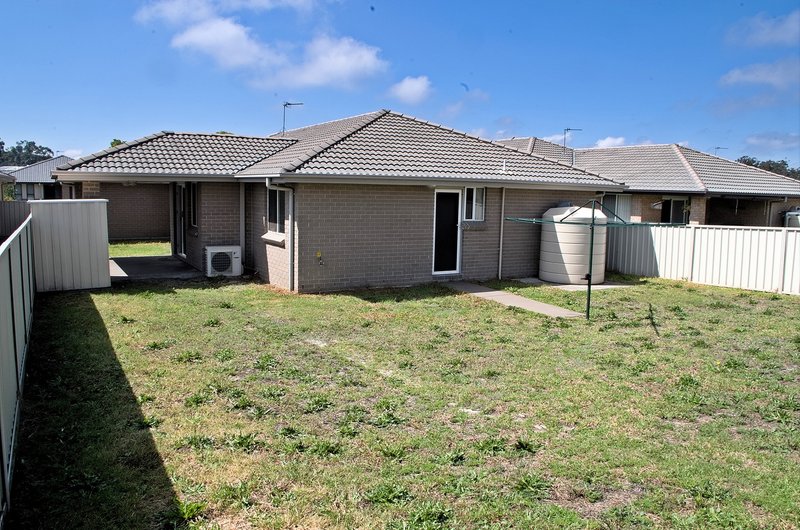 Photo - 32 Edward Windeyer Way, Raymond Terrace NSW 2324 - Image 12