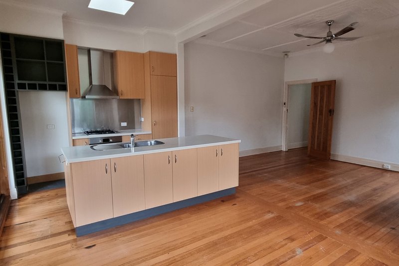 Photo - 32 Ellerslie Place, Toorak VIC 3142 - Image 5