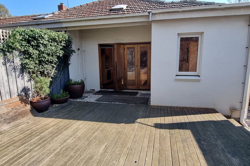 Photo - 32 Ellerslie Place, Toorak VIC 3142 - Image 7