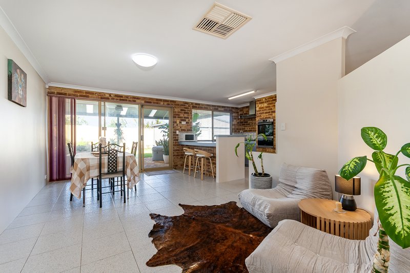 Photo - 32 Elliot Road, Hocking WA 6065 - Image 6