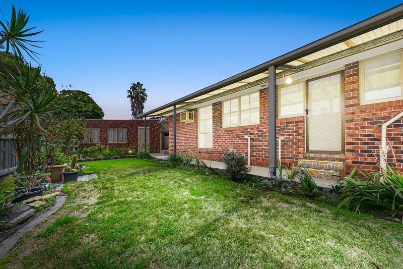 Photo - 32 Elmsford Court, Keysborough VIC 3173 - Image 17