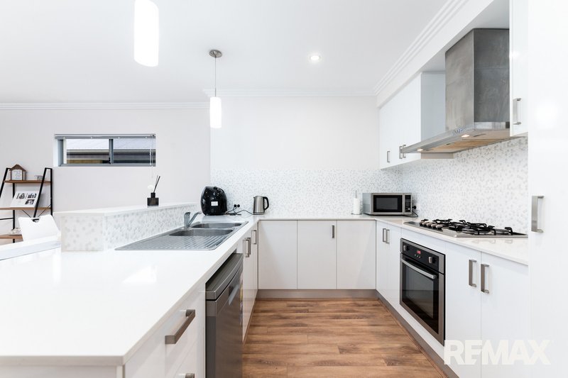 Photo - 32 Elsbury Approach, Clarkson WA 6030 - Image 4