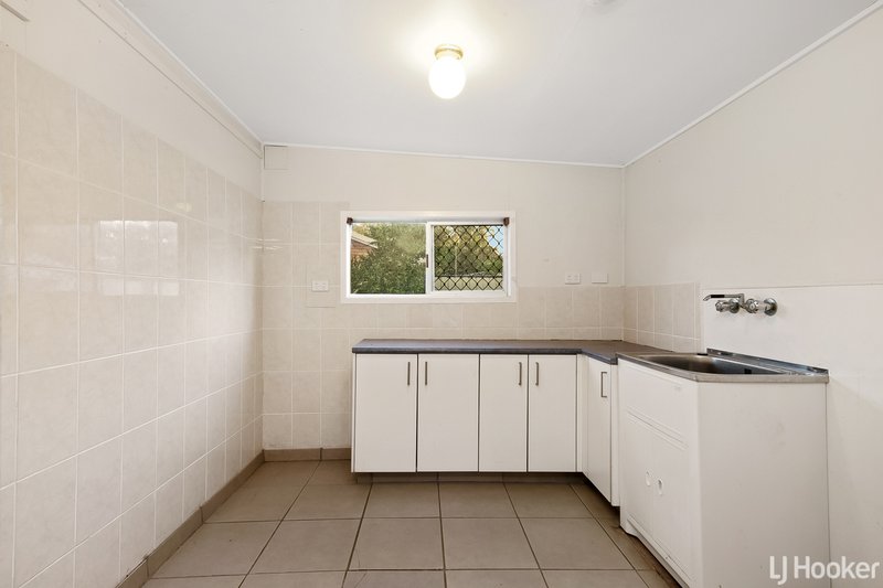 Photo - 32 Elwing Street, Kawana QLD 4701 - Image 14