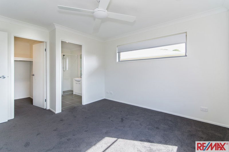 Photo - 32 Emerald Street, Burpengary East QLD 4505 - Image 9